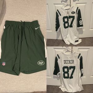 Jets bundle. Nike dri fit Jets shorts. XXL. Eric Decker Jets jersey, Large